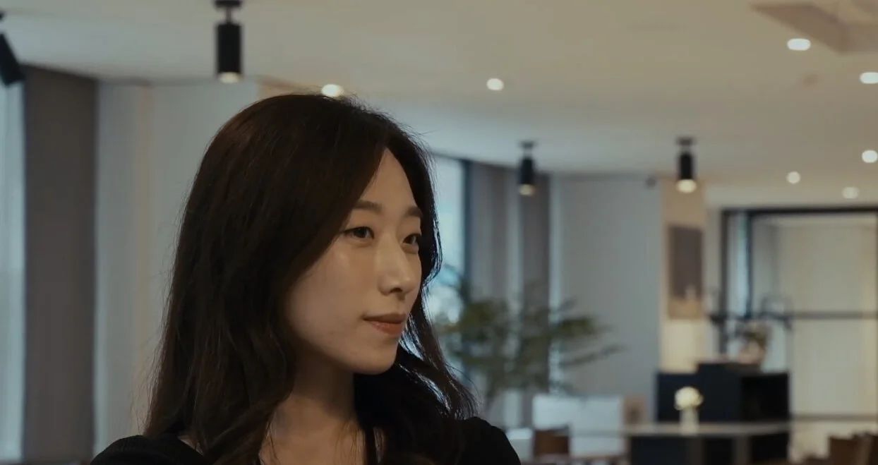 Yun Koeun, author of The Disaster Tourist &amp; CWA Dagger winner speaks in her interview with LTI Korea!