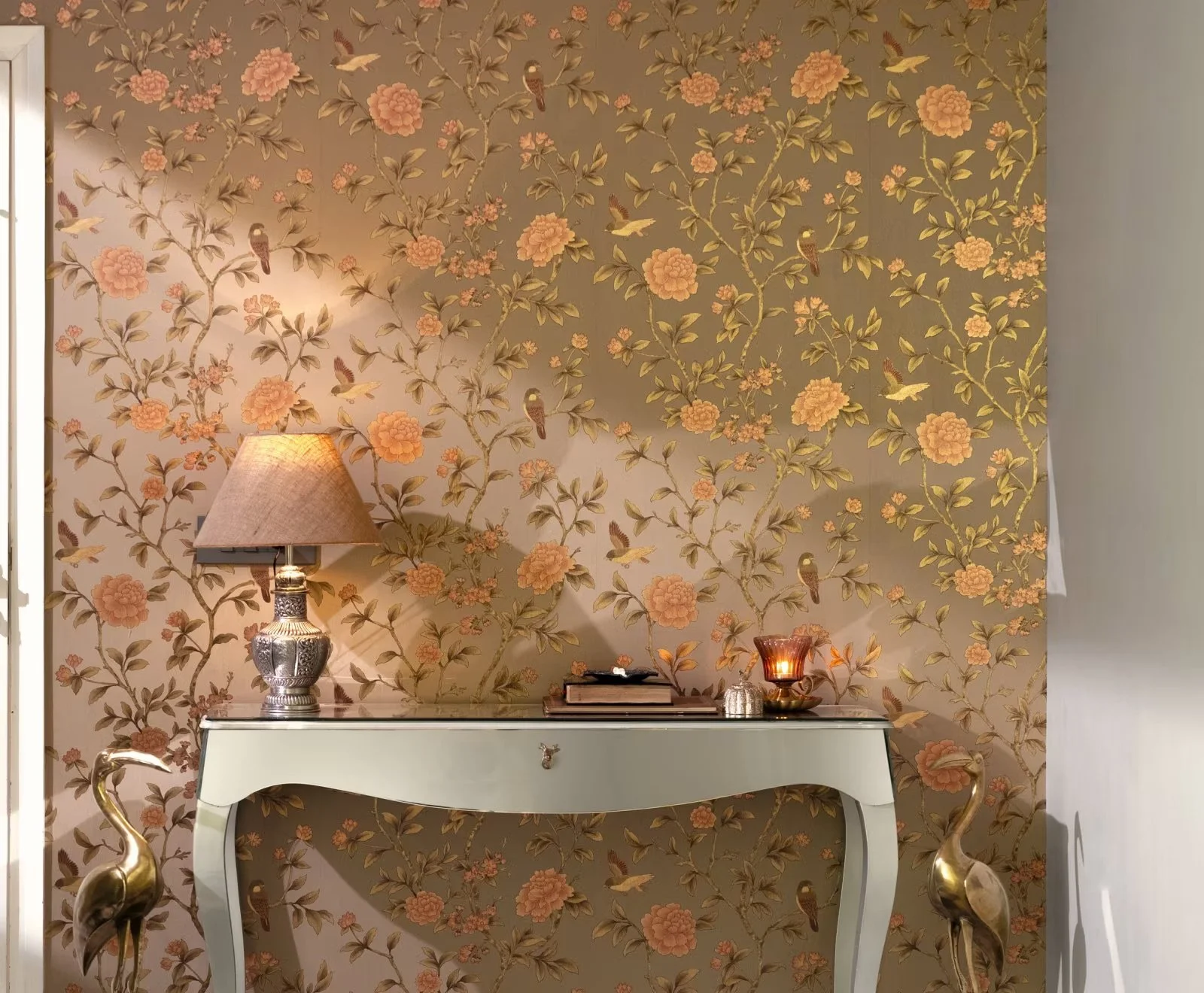 Beautiful_Table_Detail_xgzwnj.jpeg