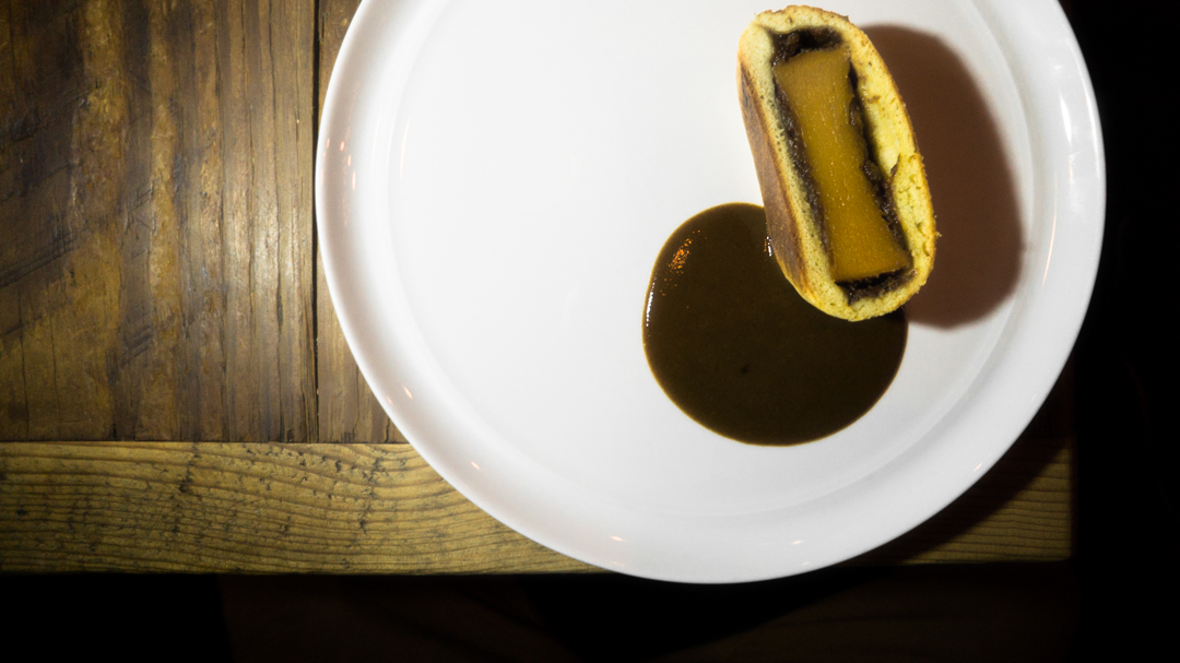 squash en brioche, date paste, sour squash dressing