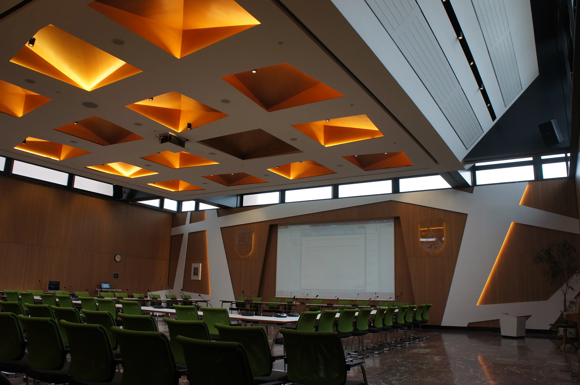 i21_planungsbüro_Sitzungssaal_Bad Kreuznach_Gruber_1.JPG