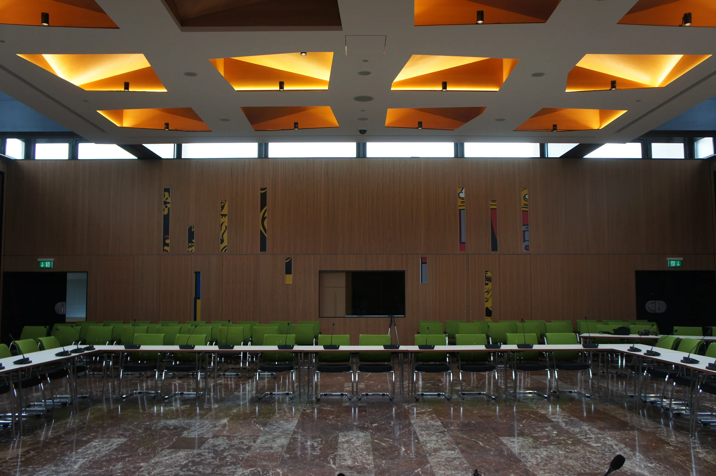 i21_planungsbüro_Sitzungssaal_Bad Kreuznach_Gruber_delta_light_1.JPG