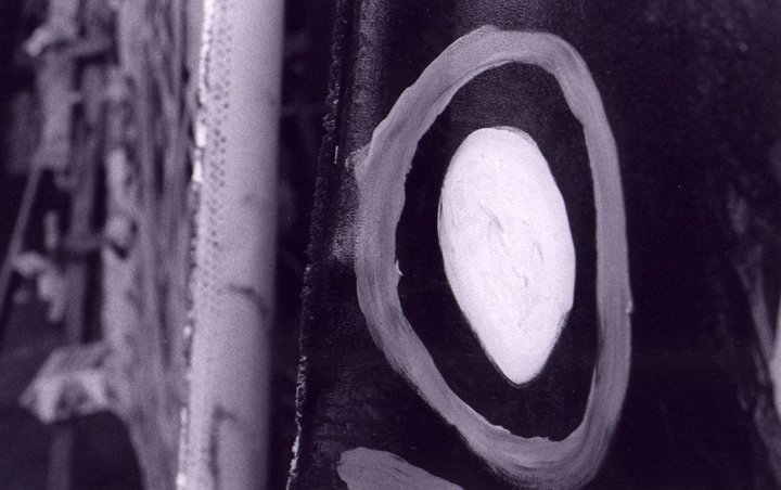 circlecanvasedgejpg_3198975610_o.jpg