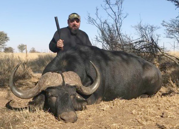 Cape buffalo-Jason_1.jpg