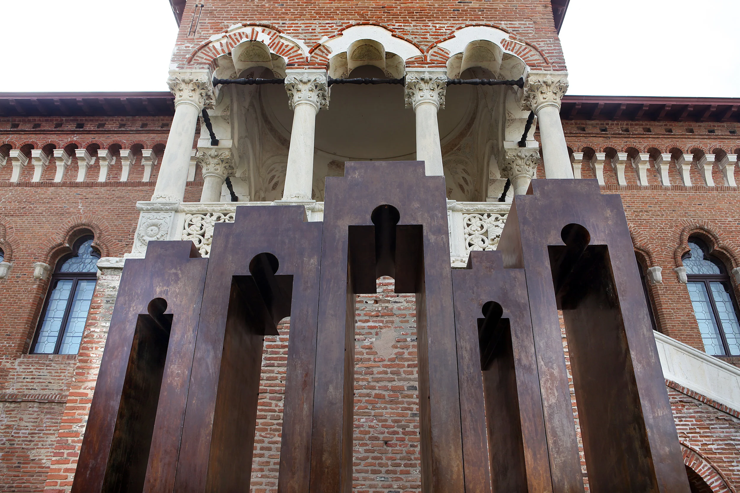 2014 — RETROSPECTIVE RAMNICEANU "MARKS" @ MOGOSOAIA PALACE & ATELIERAMNICEANU