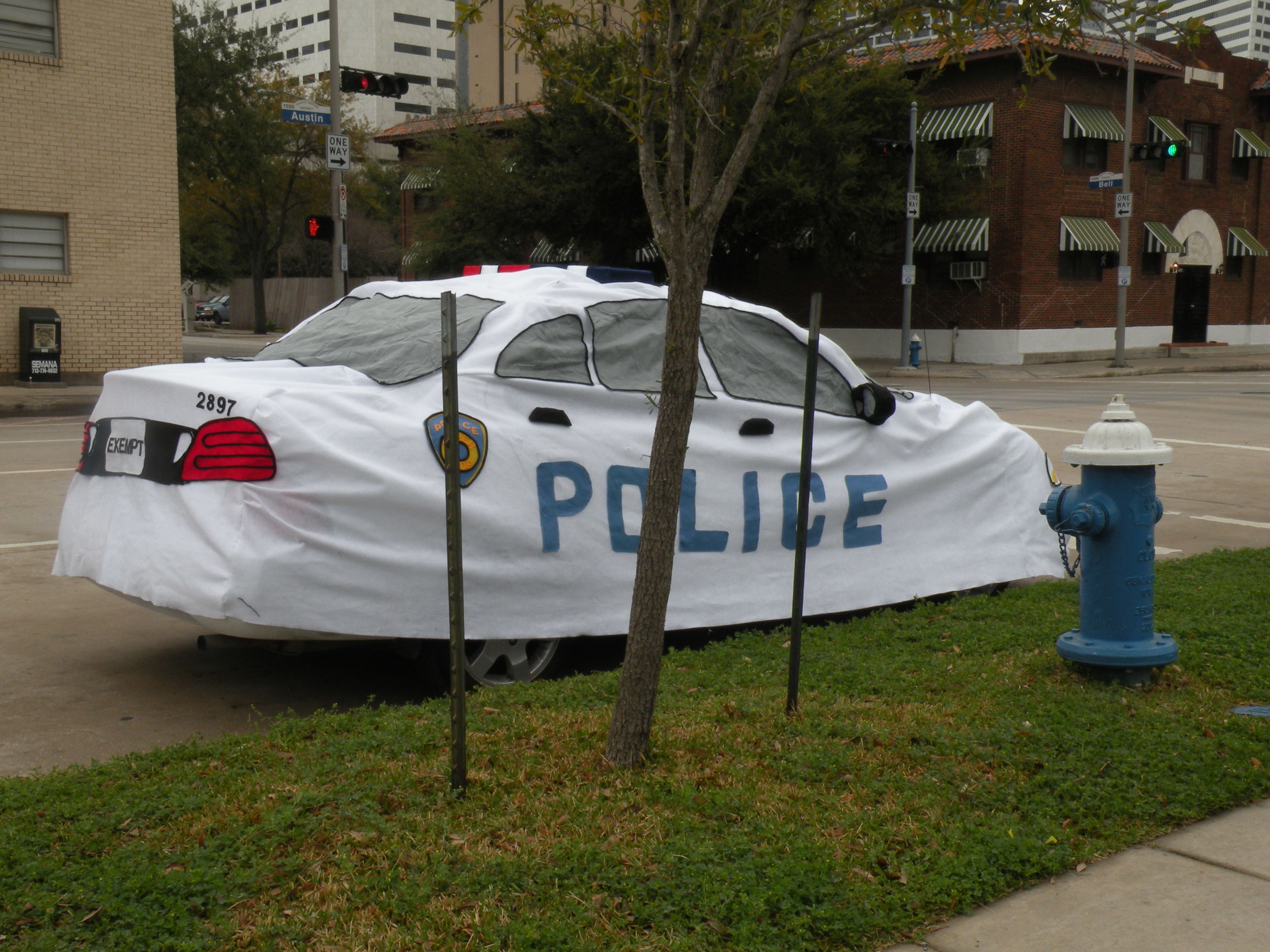 policecarcover02.JPG