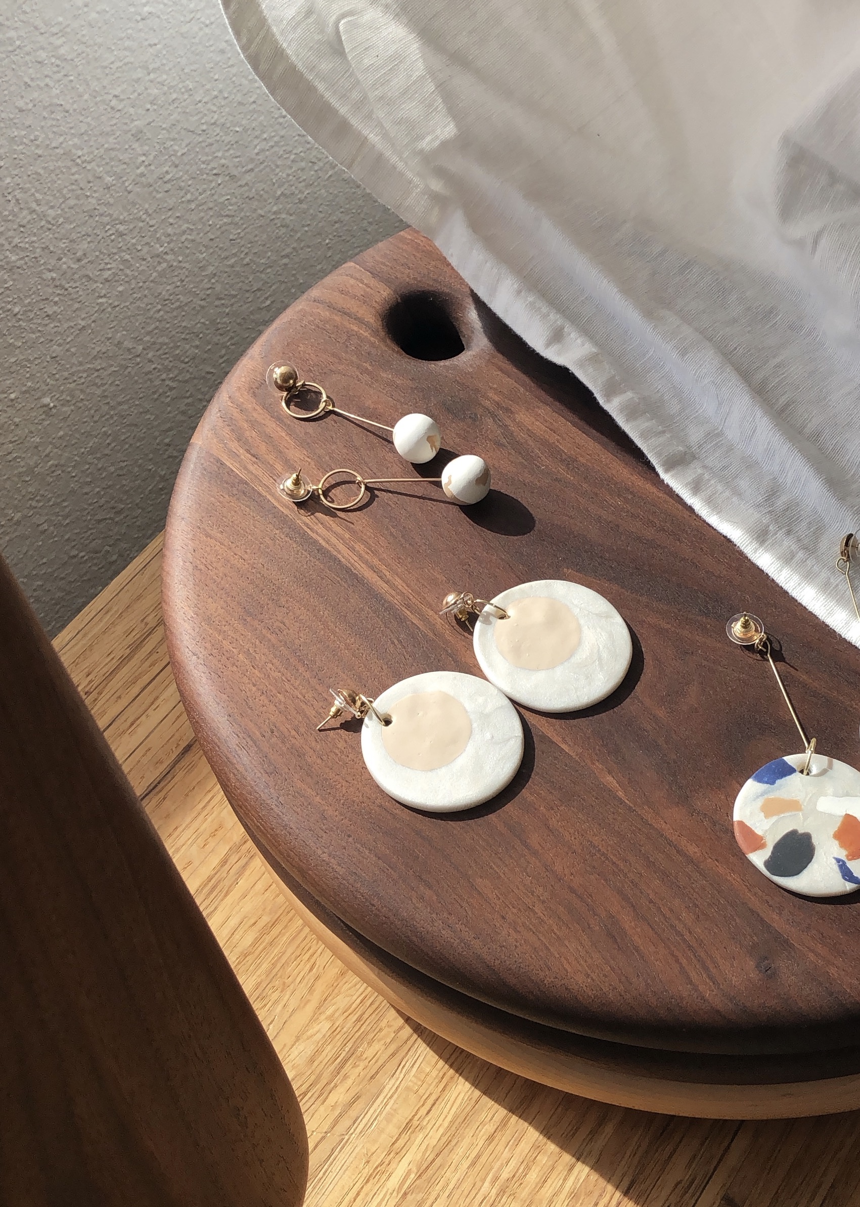 65DC6093-68FB-426E-92E4-01D6C5F62EFF