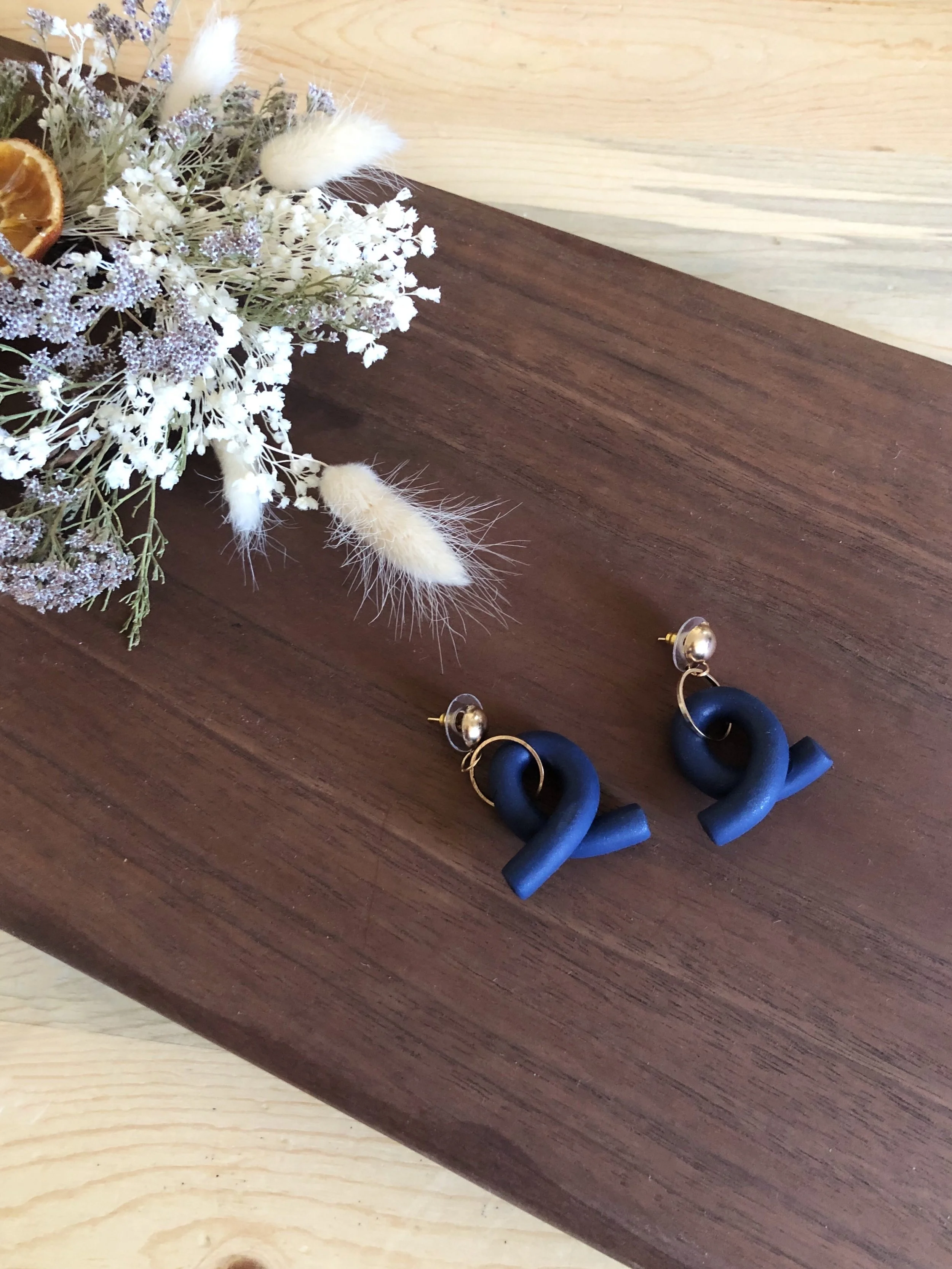 AFA0D01B-F09F-4832-81C7-E97DC71509EC