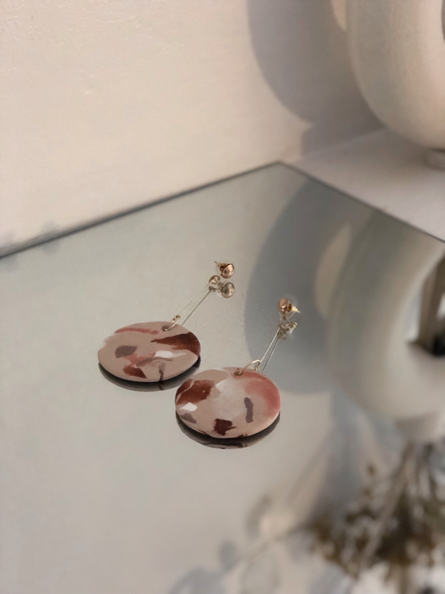 6D4D6AB7-7897-4F78-9399-30E6D110D312