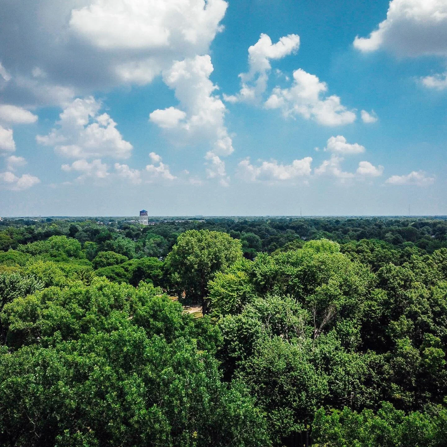 Got myself a new toy! I&rsquo;ve been practicing for a few days now. @tres66studios I&rsquo;m ready for some flights! 
#photography #pixelandlens #MoodyGrams #lensbible #VisualAmbassadors #agameoftones #drone #dronephotography #dronestagram #practici