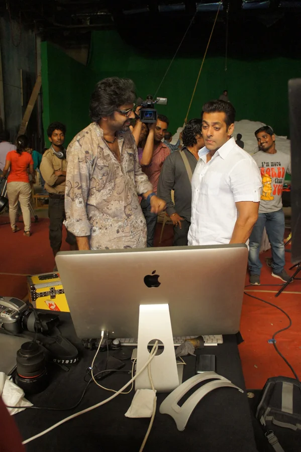 Working Still - Salman Khan Relaxo Campaign