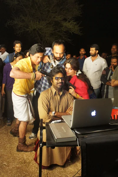 Working Still - Chennai Express - Shah Rukh Khan - Deepika Padukone - Rohit Shetty- 2