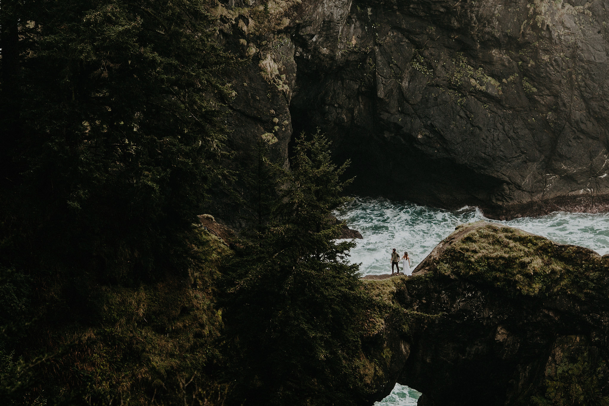 oregon coast elopement