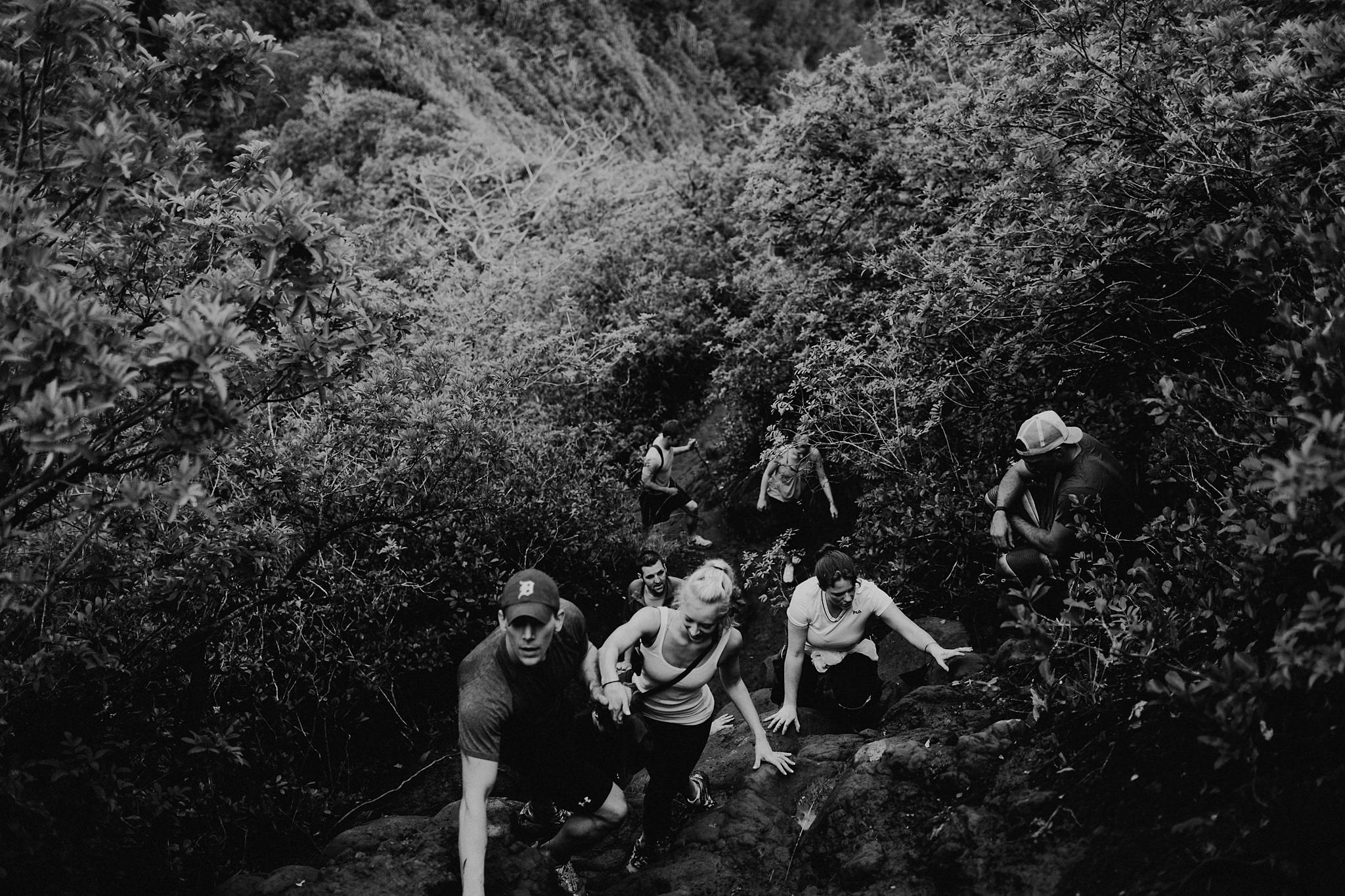 hawaii elopement bride groom hiking photo