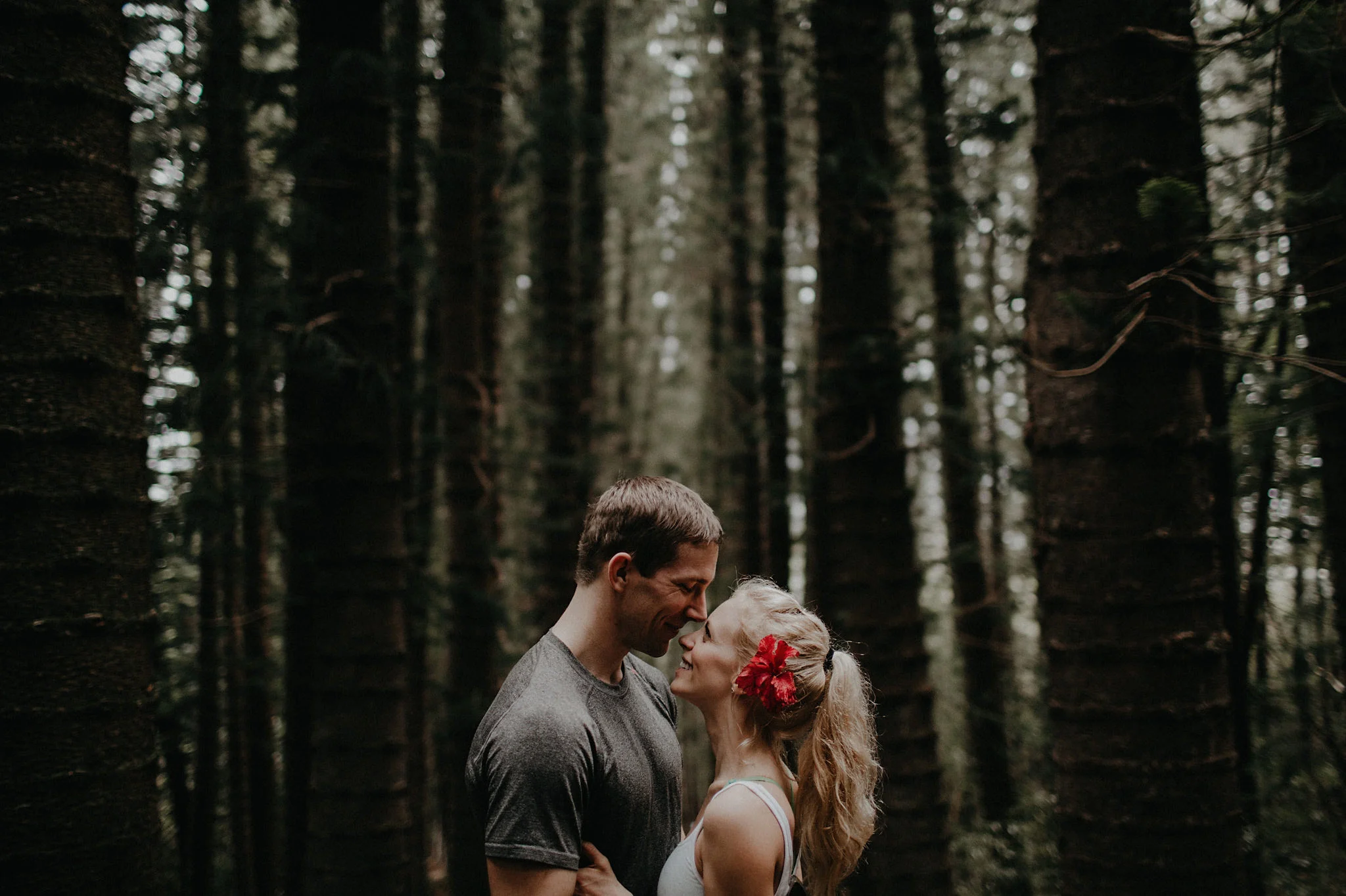 hawaii elopement bride groom laughing jungle trees photo