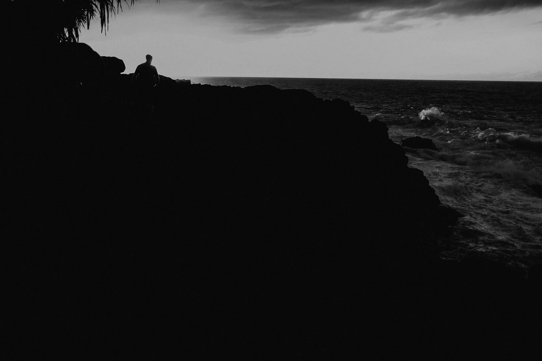 hawaii kauai elopement queens bath sunset photo