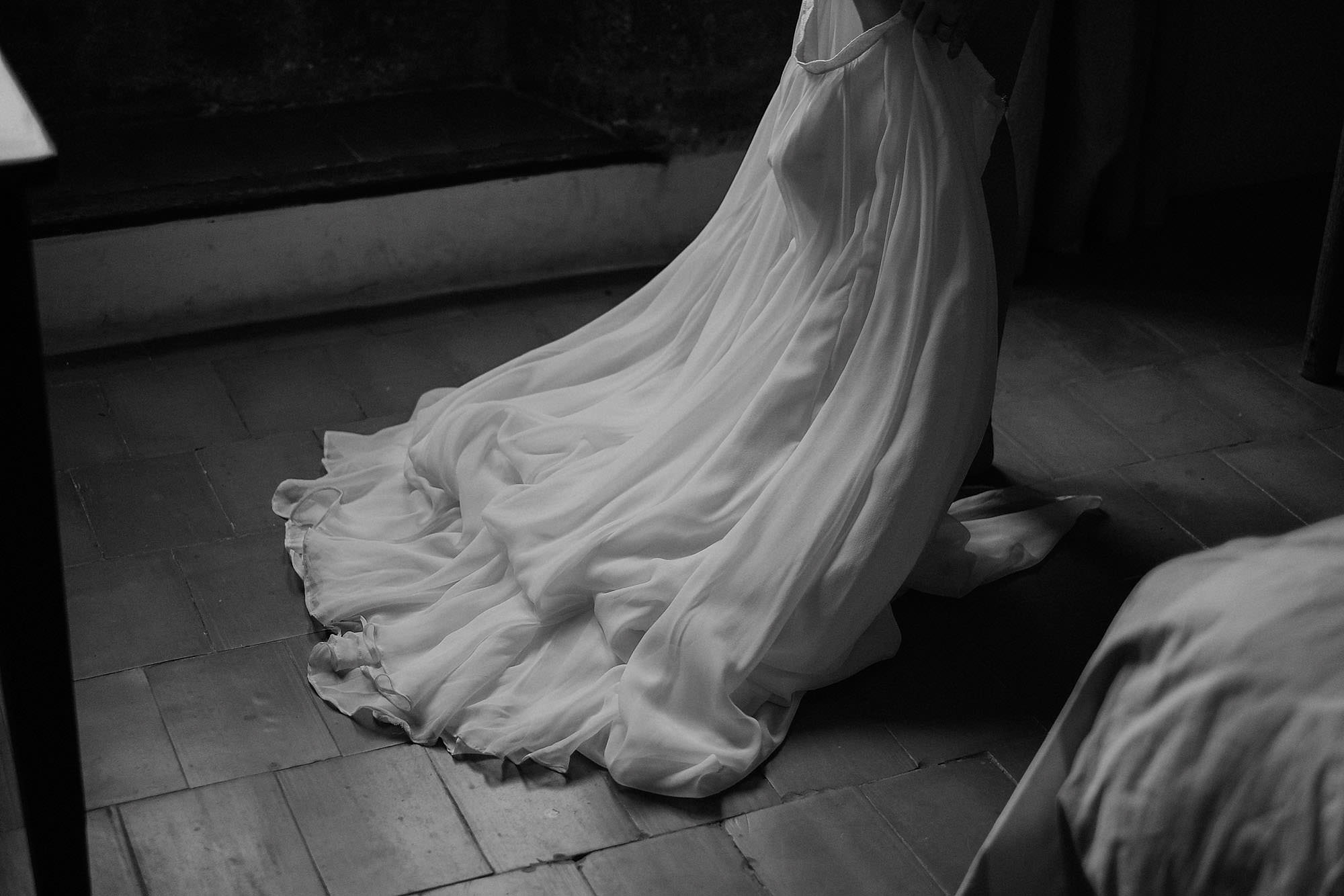 goult provence france elopement vow renewal dress photo