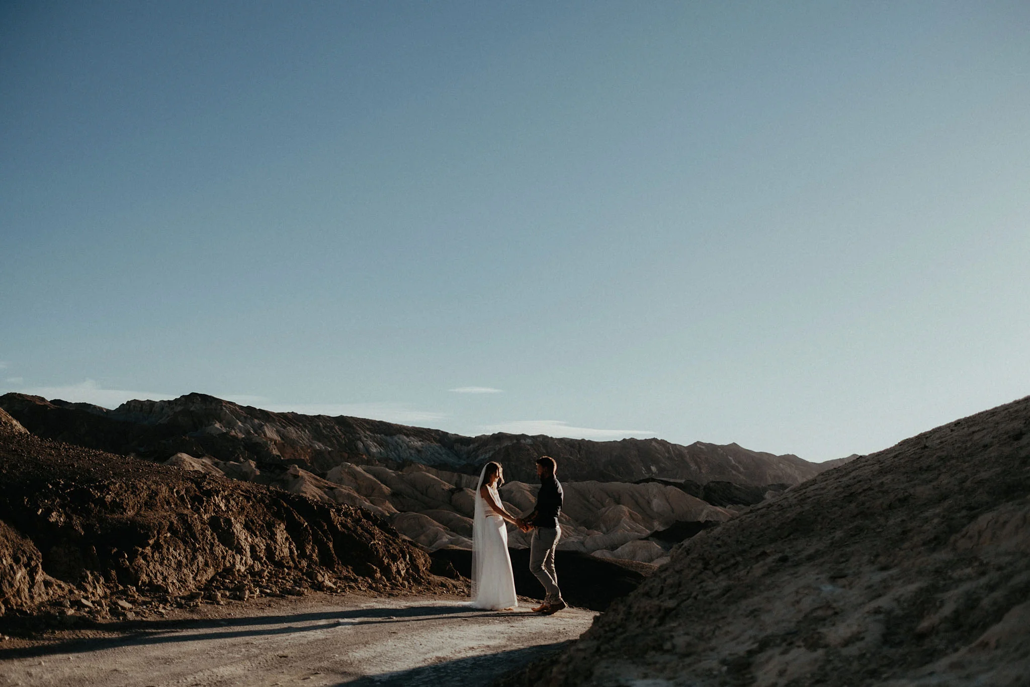 death valley adventure elopement wedding photographer national park couple sunset portrait photo