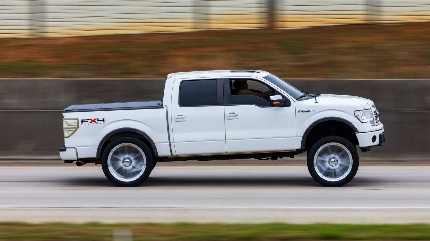 3.8.26/3&hellip;#ford #f150 #carolinasquat #toyota #fjcruiser #dodge #dodgecharger #lexus #nx200 #corolla #volvotrucks #mazda #mazda2 #fordf150 #gmc #gmcsavana #fordfocus #everydaycars #cars #carspotter #carphotography #panningshot  #acuityphotograph