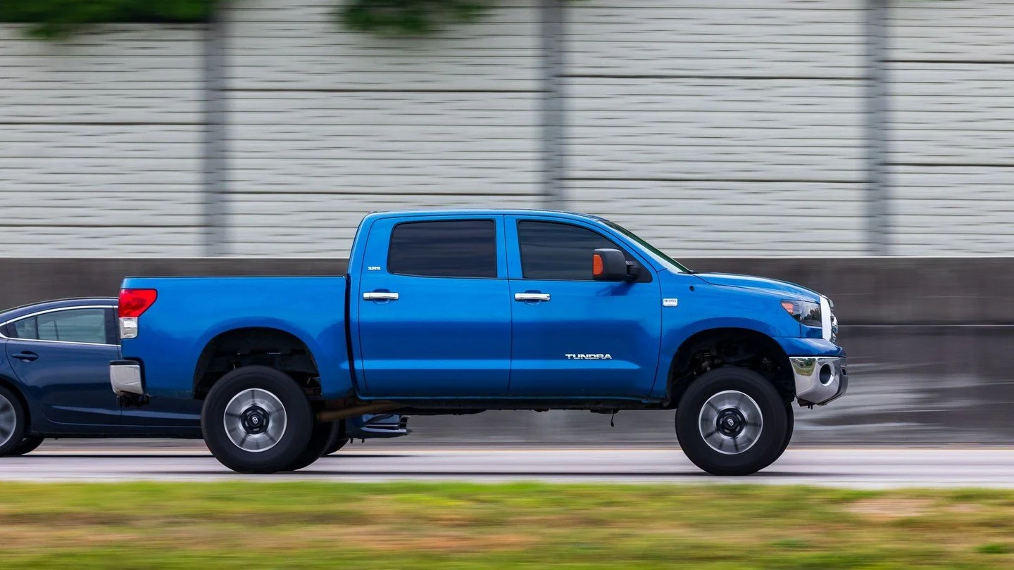 4.5.26/4&hellip;#toyota #toyotatundra #honda #hondacrv #hondaaccord #dodge #dodgemagnum #hondaaccord #dodgecharger #porsche #panamera #nissan #nissanfrontier #corolla #buick #buicklacrosse #carphotography #panningshot #everydaycars #cars #carspotter 