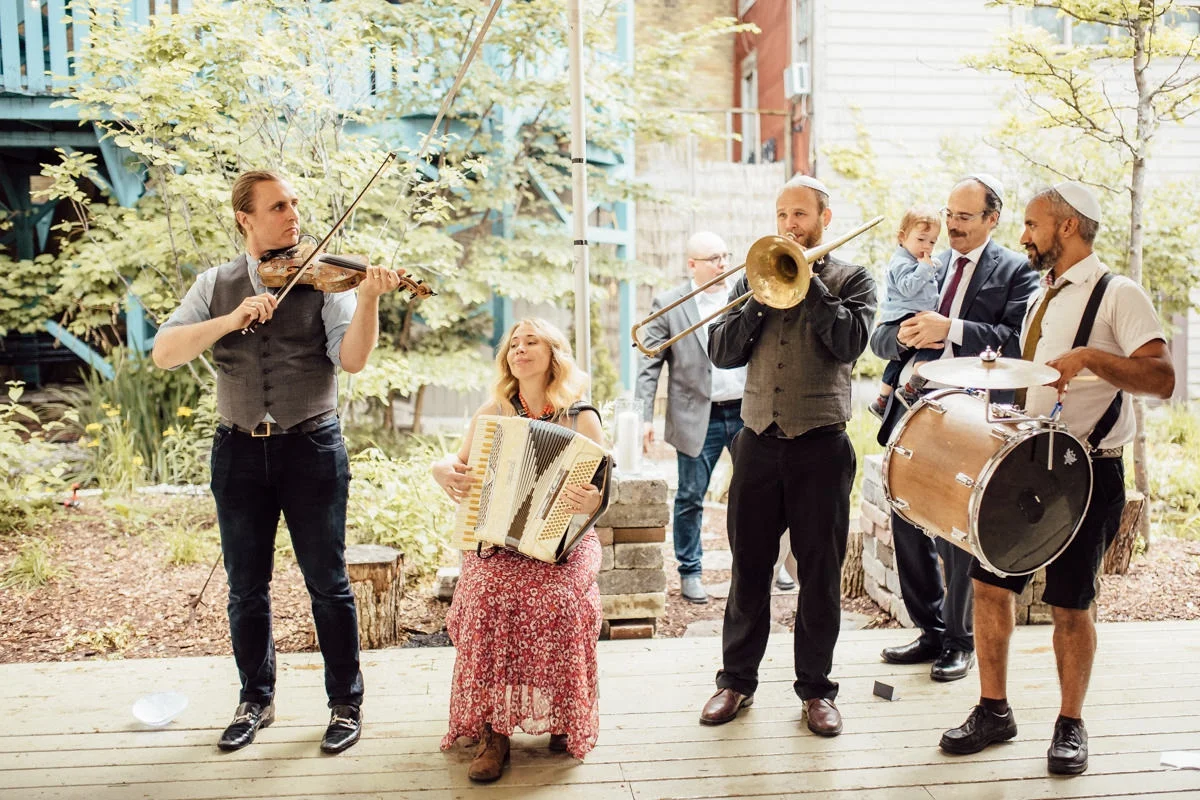Creative Toronto wedding photography