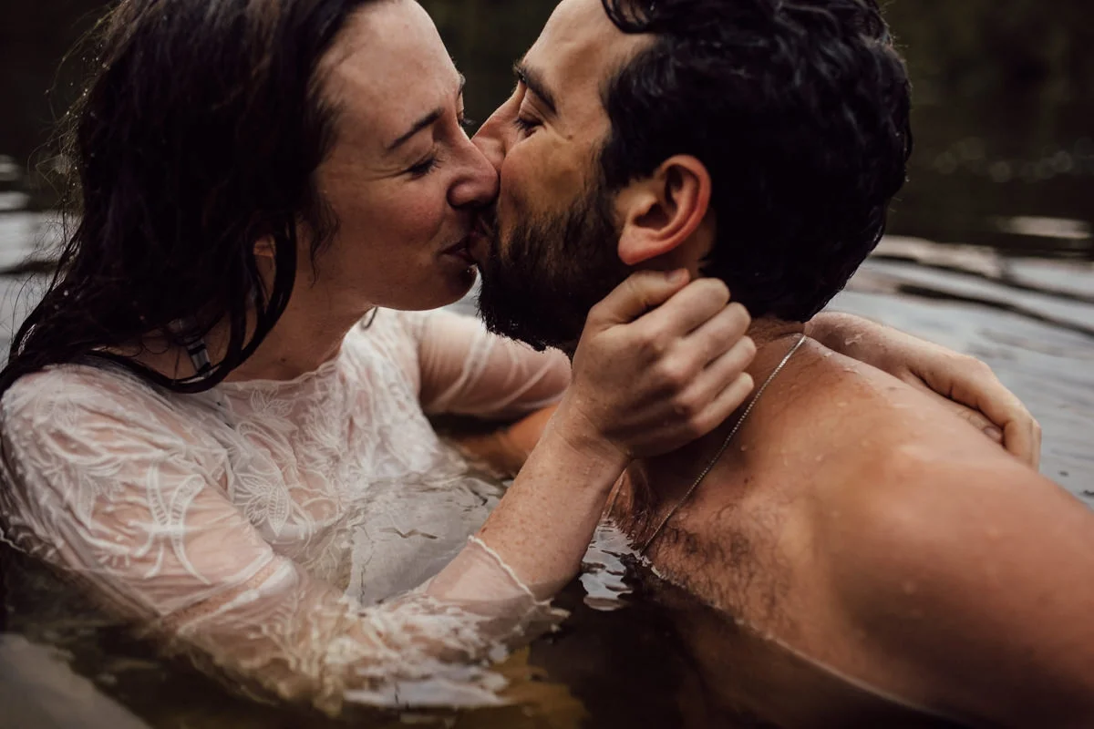 Best outdoor engagement photos