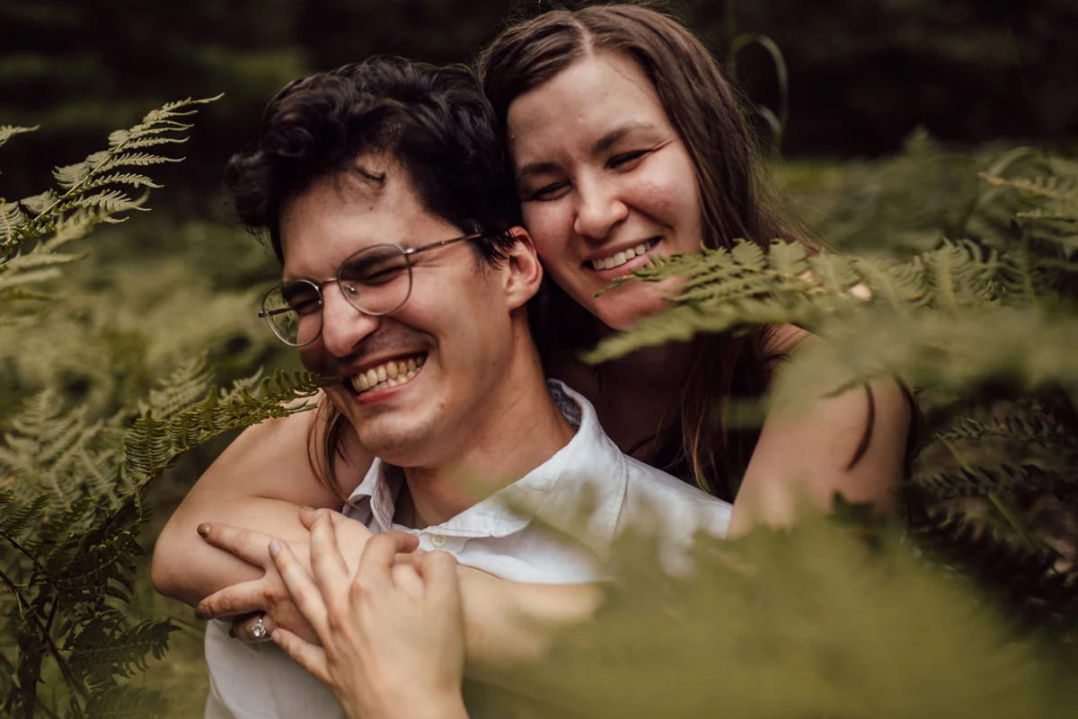 Creative outdoor canadian engagement session