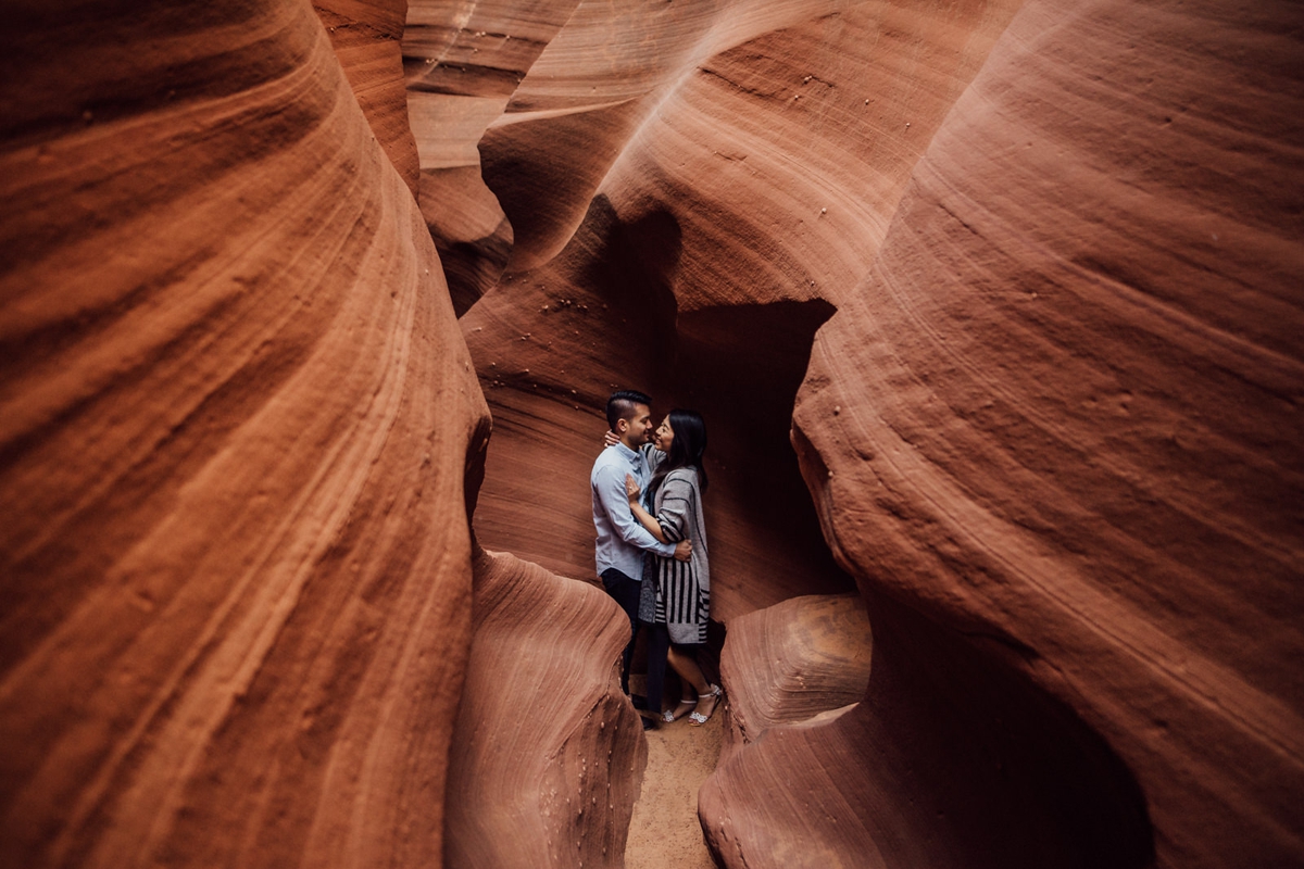 adventurous arizona engagement photos