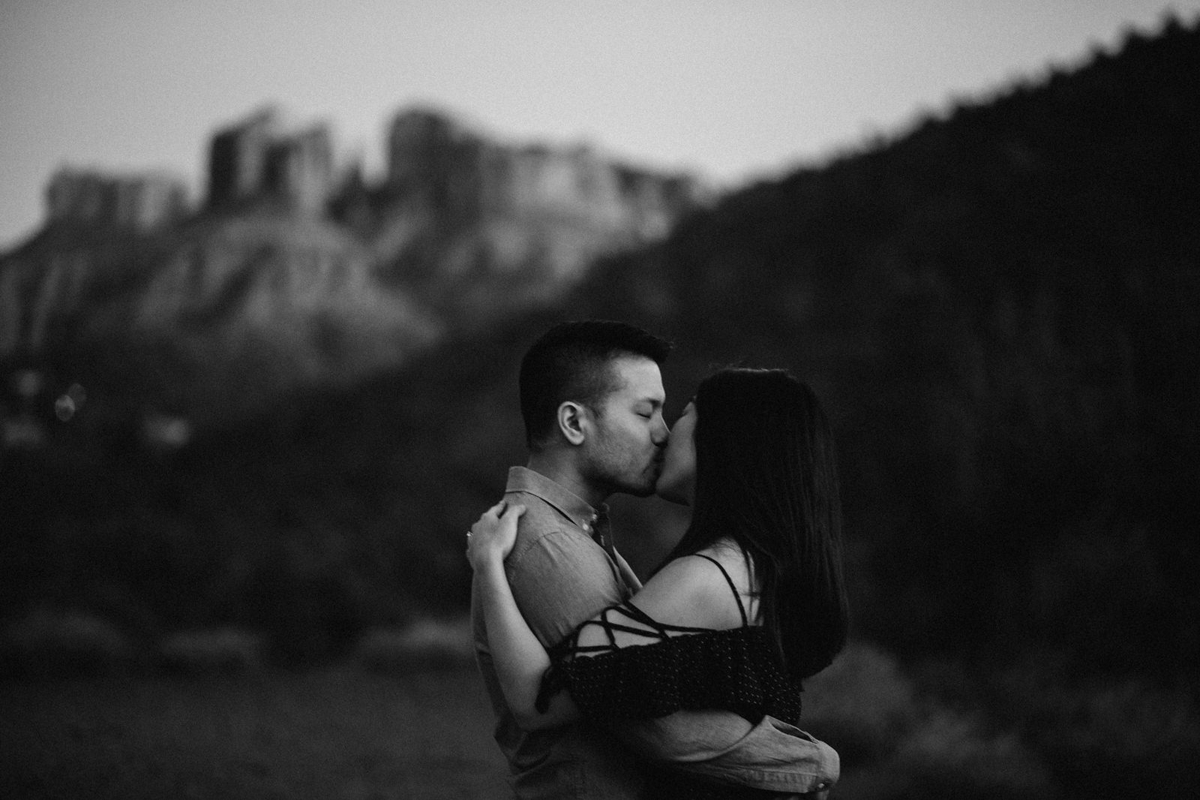 Timeless Arizona engagement session