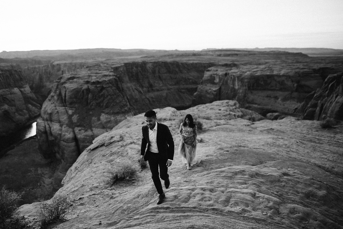 creative Arizona engagement photos