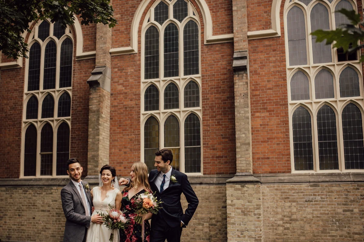 creative bridal party photos