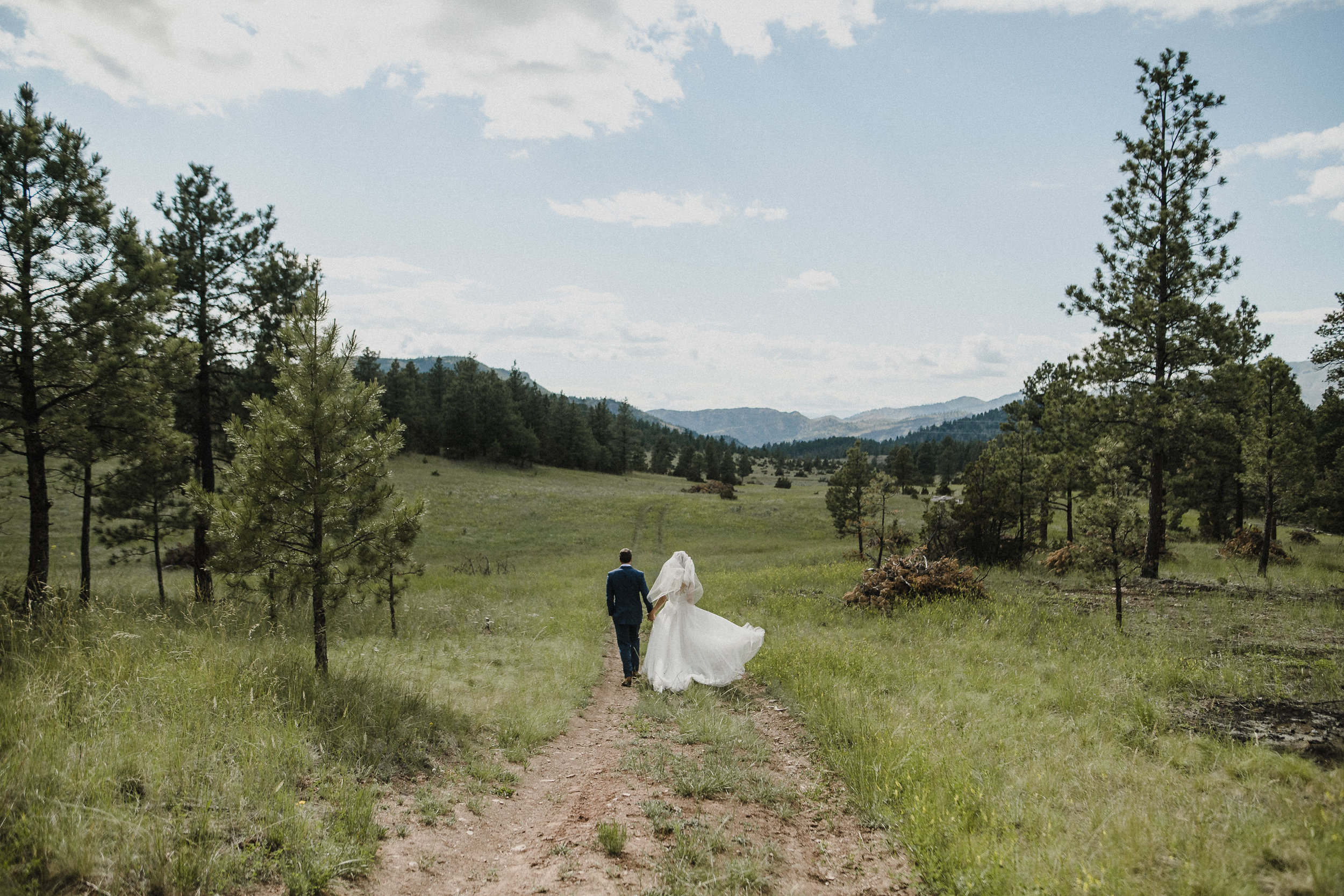 Adventurous destination wedding at Summer Star Ranch