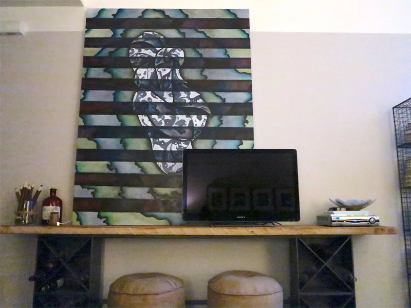 :: my console / media table ::