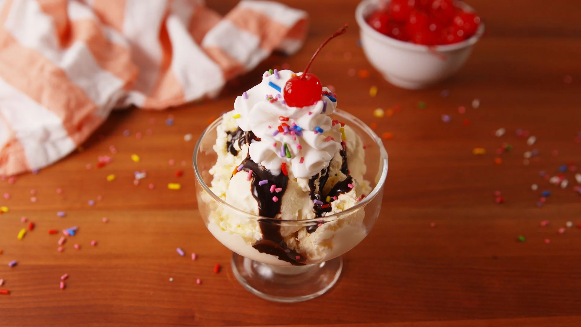 1497238977-delish-mason-jar-ice-cream-3-1.jpg