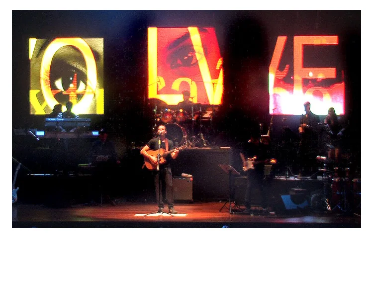 horacio_live_3.jpg
