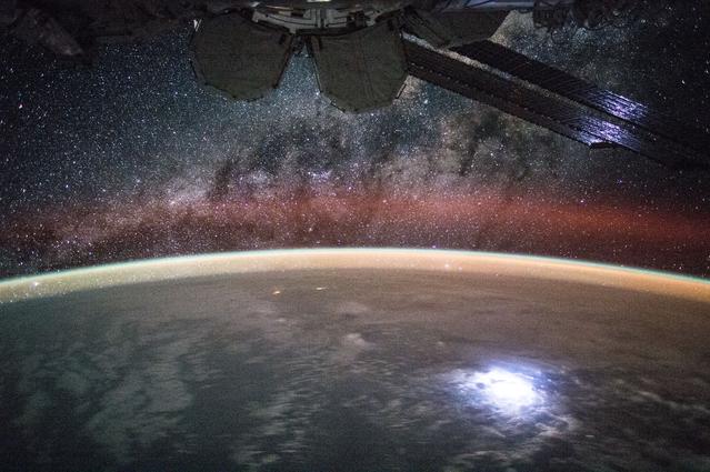 iss044e045215_thumb.jpg
