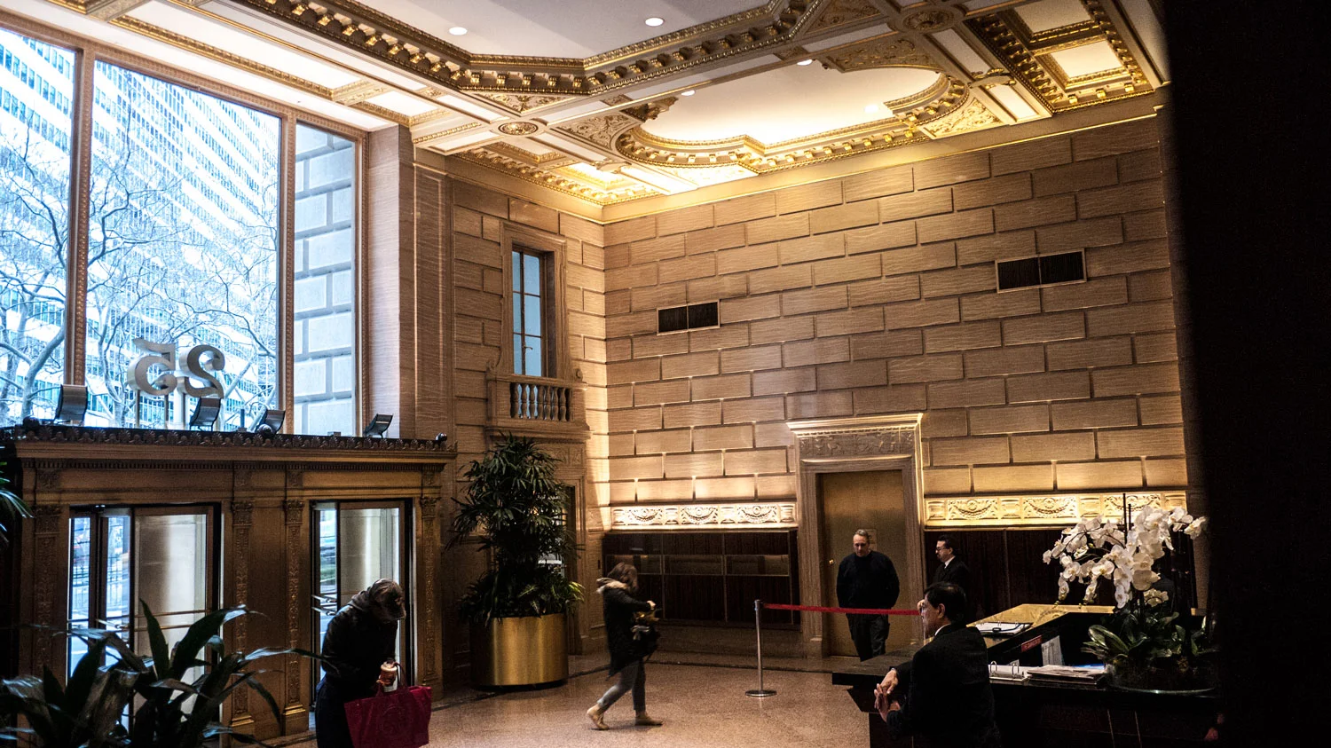 25_Broadway_Lobby.jpg