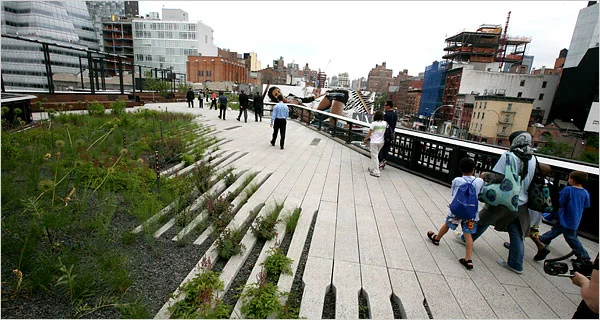 Highline, New York, NY Walkway view