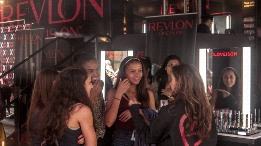 MOB_Revlon-(32)booths5.png