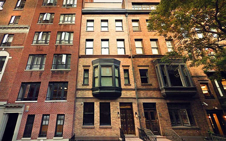 3 East 10th StreetM.Arch Architects has designed a prestigious townhouse located in the West Village. This Landmark's building has required multiples design proposals, to allow interior renovations, and permitting a new certificate of occupancy. The…