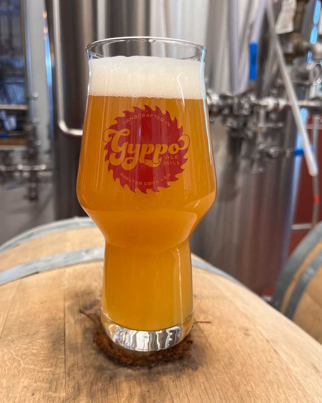 Juicy Pale Ale! The Ry(t)e stuff hints at orange juice and the essence of floral blossoms. Perfect for the spring. Coming in at 6.2 ABV and 17 IBU, this brewski really hits the spots. Try it with a Classic Gyppo Burger or our loaded blue cheese bu