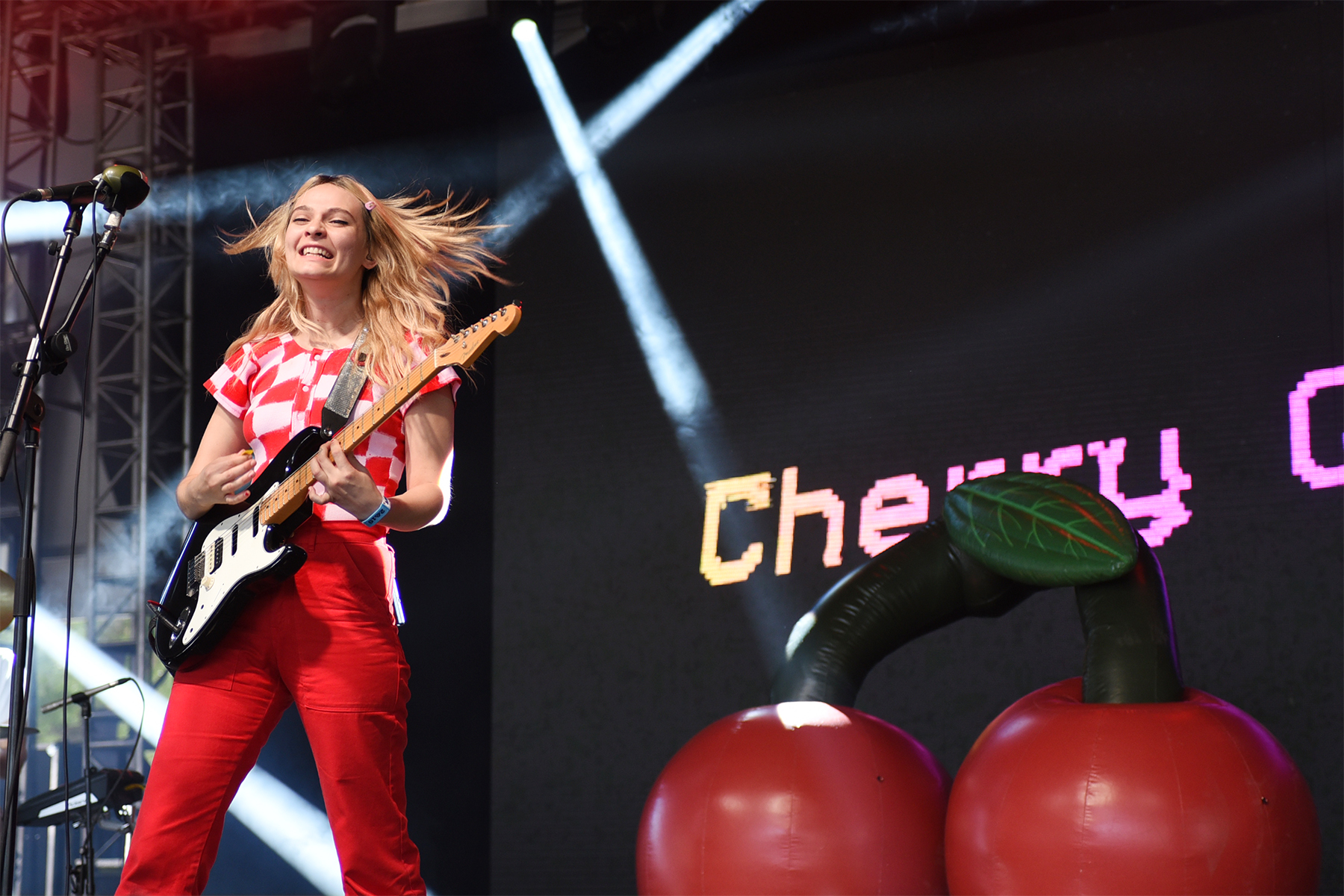 Cherry Glazerr_01web.jpg