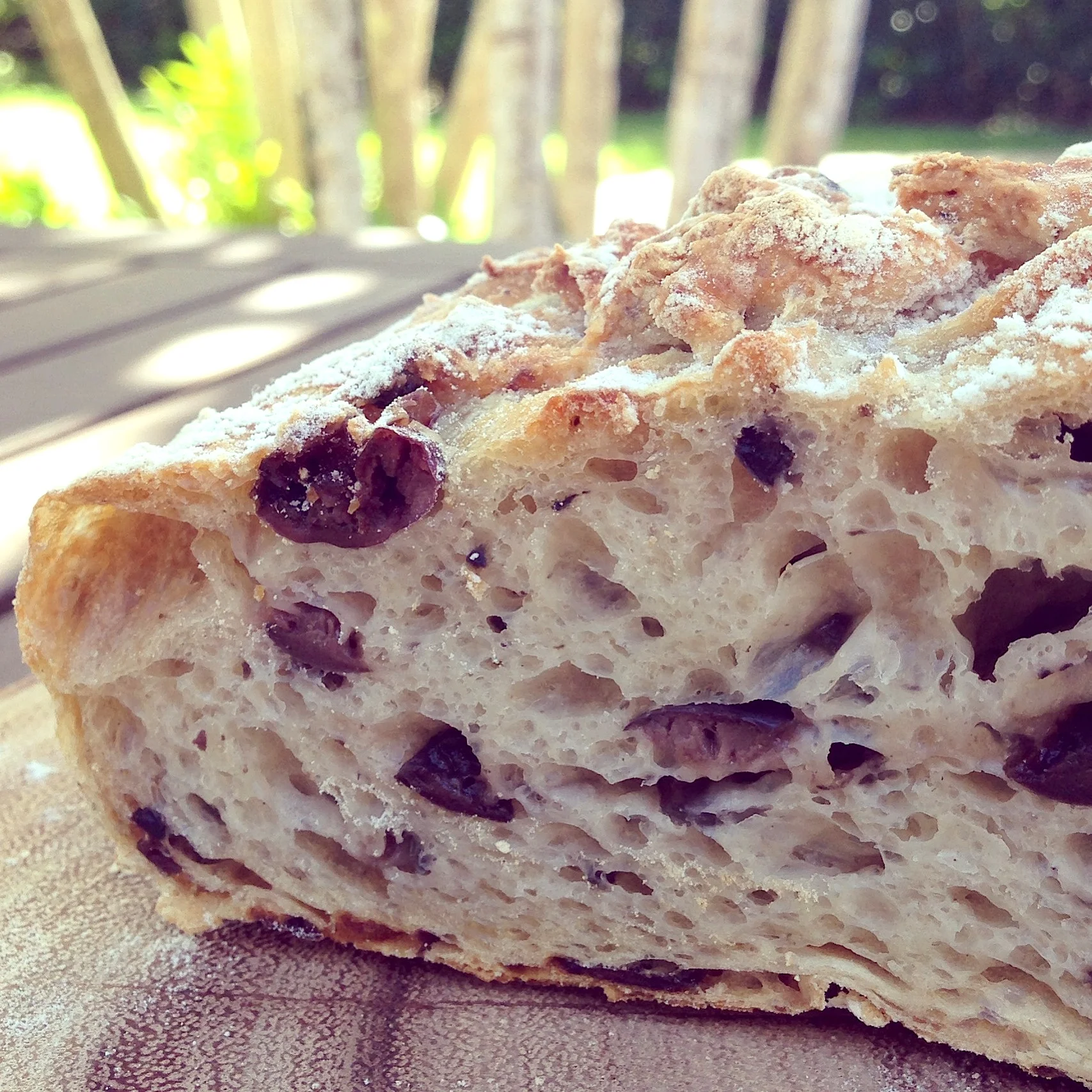 olive_bread.jpg