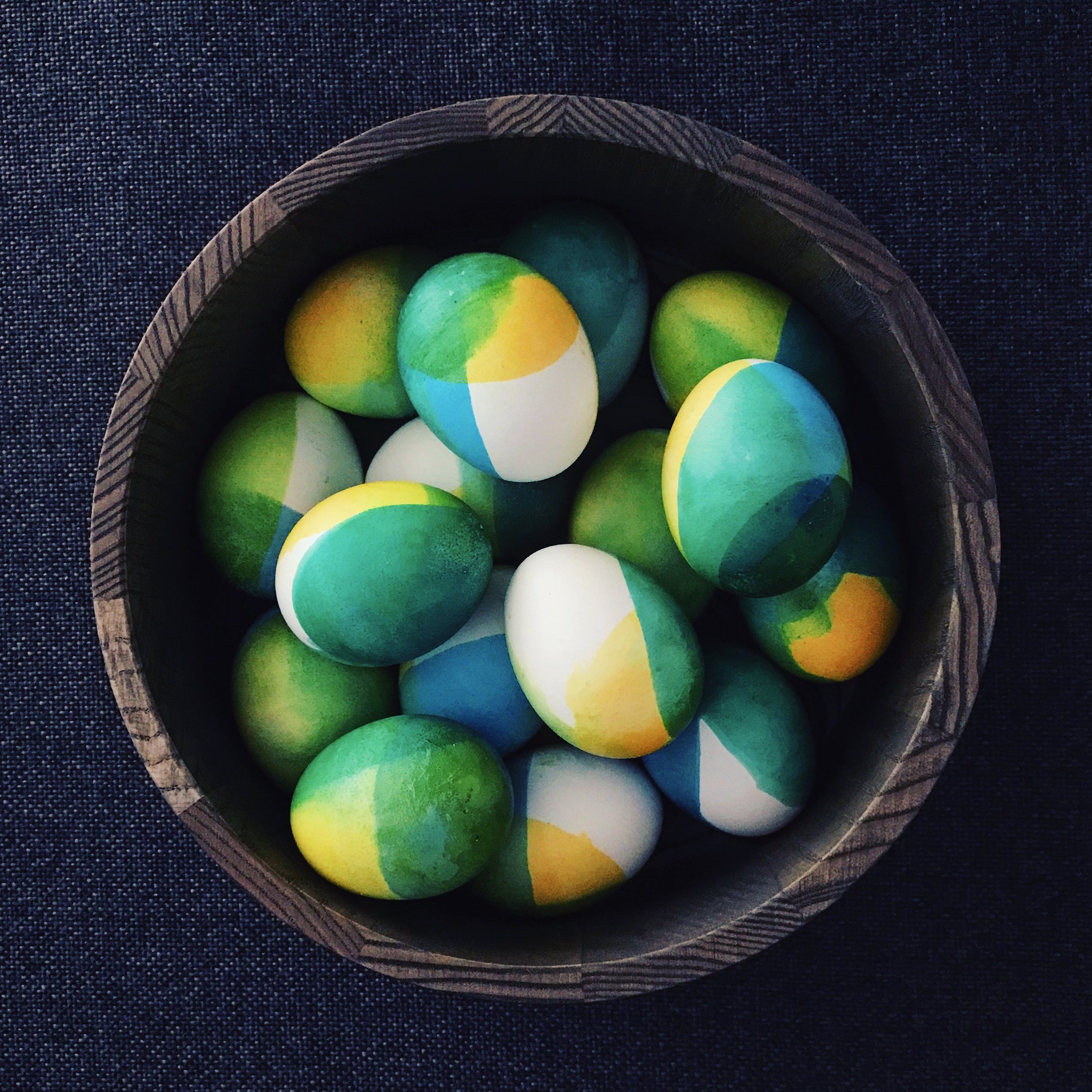 Chromatic Easter Eggs | RafaellaSargi.com