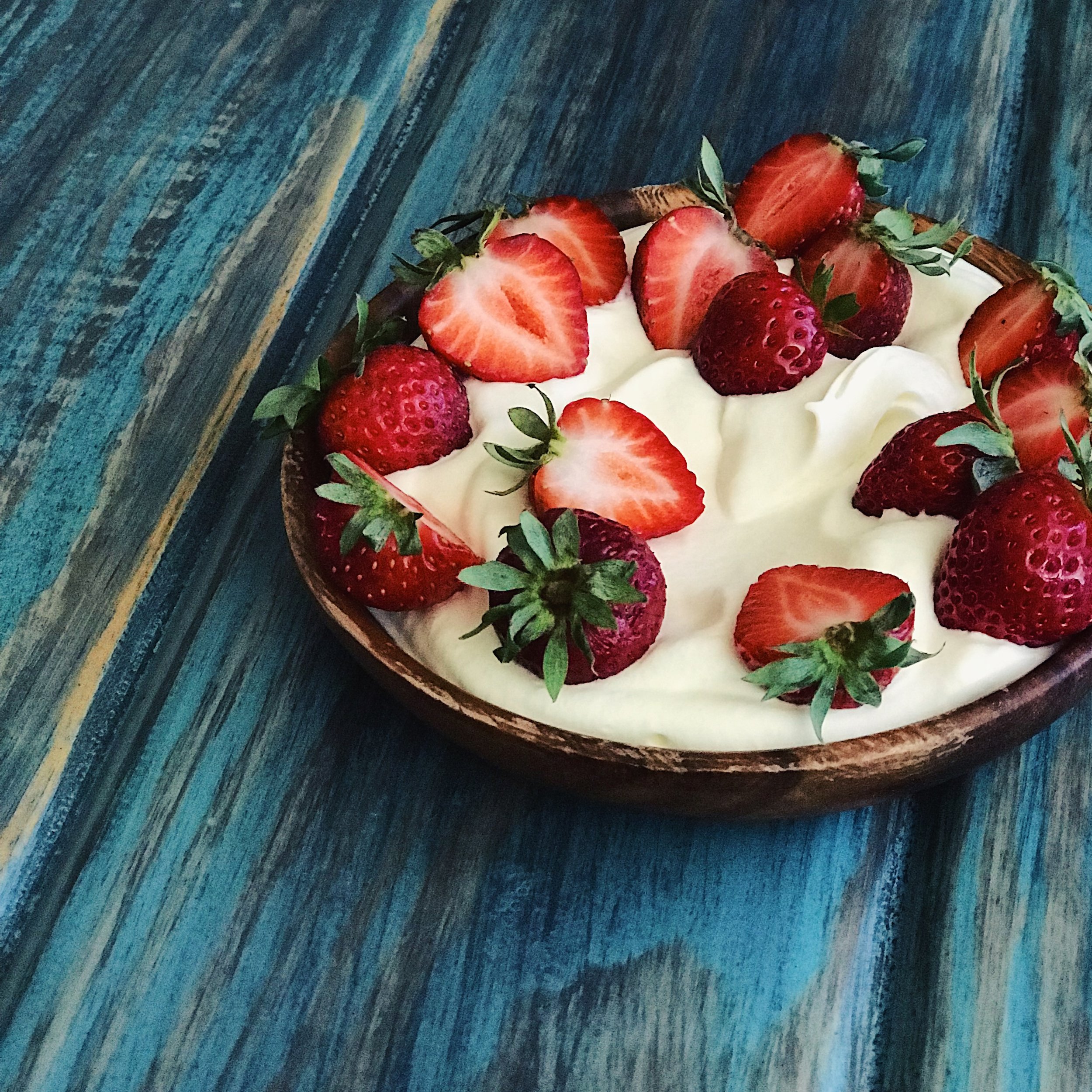 Magic Strawberries with Orange Blossom Cream | RafaellaSargi.com