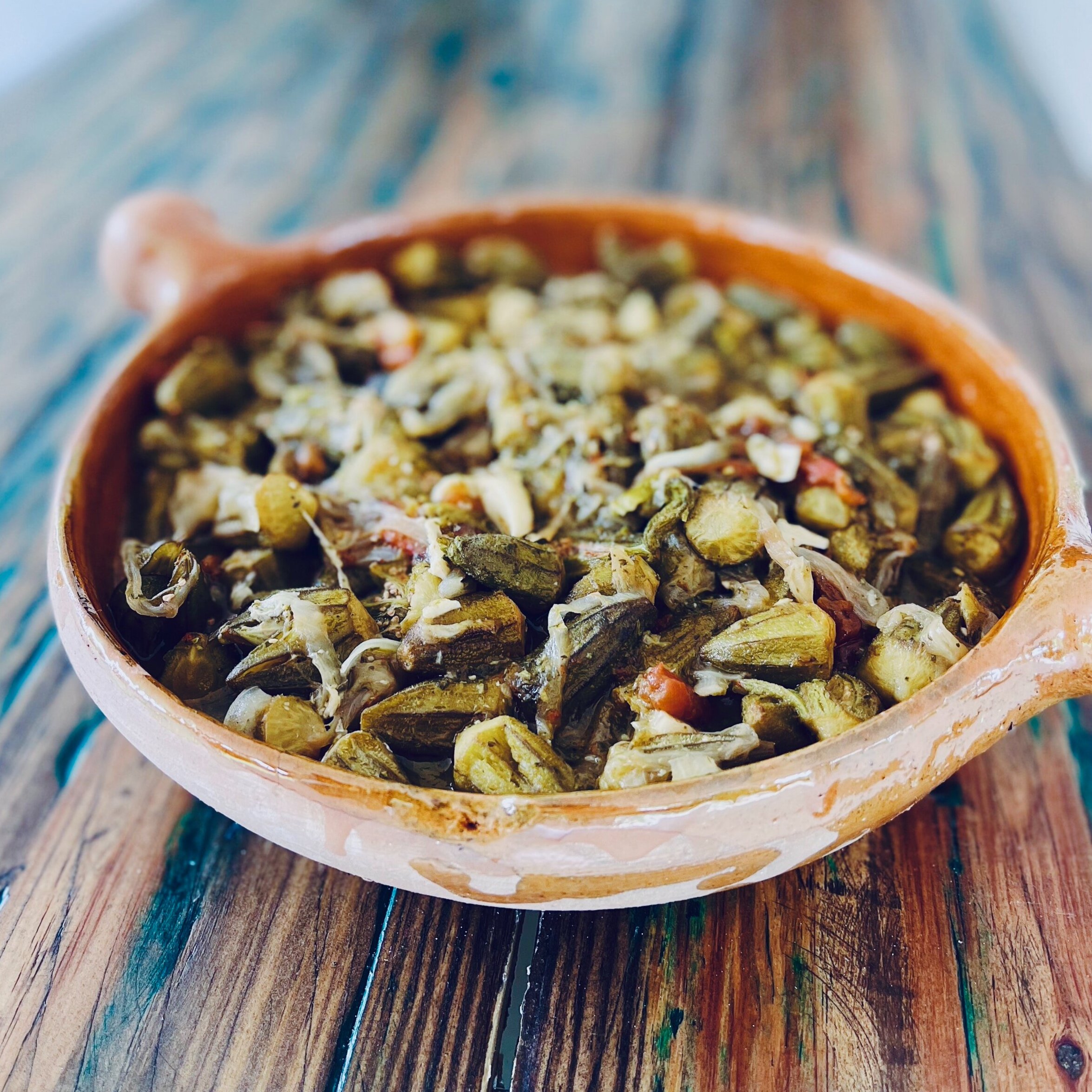 Bemyeh Bzeit / Lebanese Vegetarian Okra Stew | RafaellaSargi.com