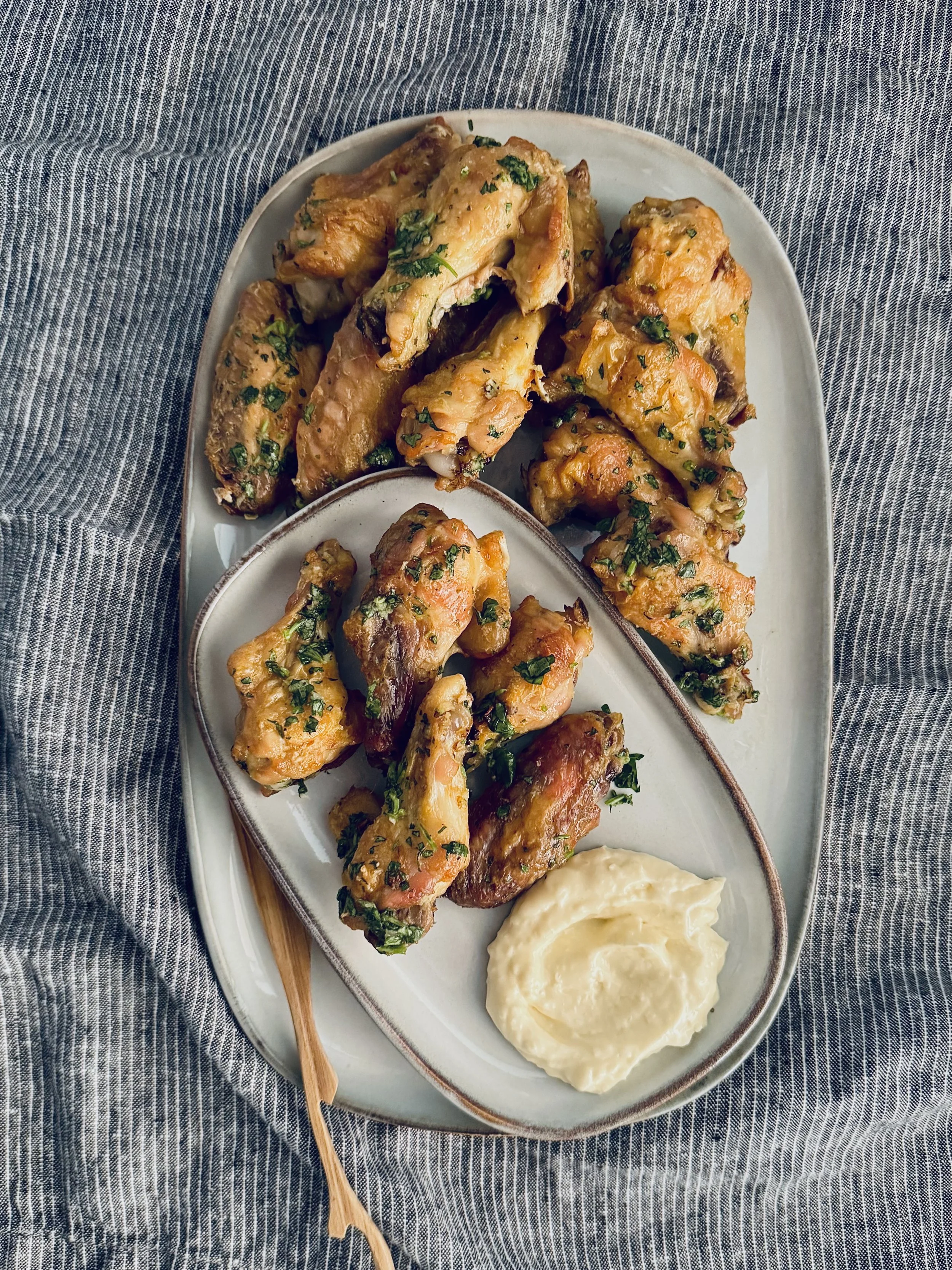 Chicken_Wings_Cilantro_01.jpg
