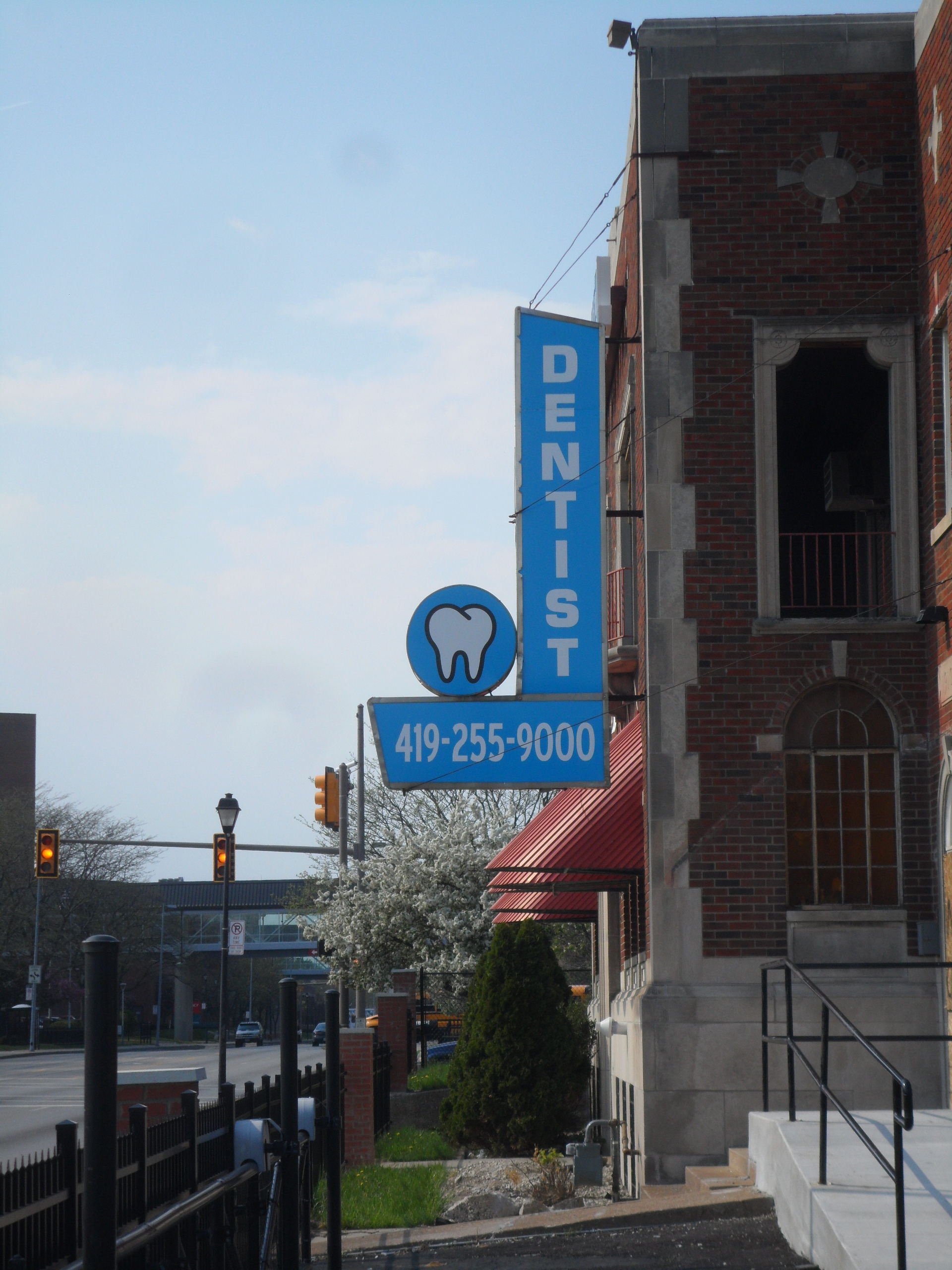 Dentist