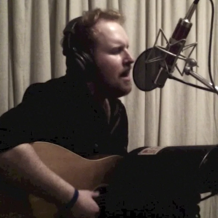 Gavin James-MC Studio-KlotzPromo.jpg