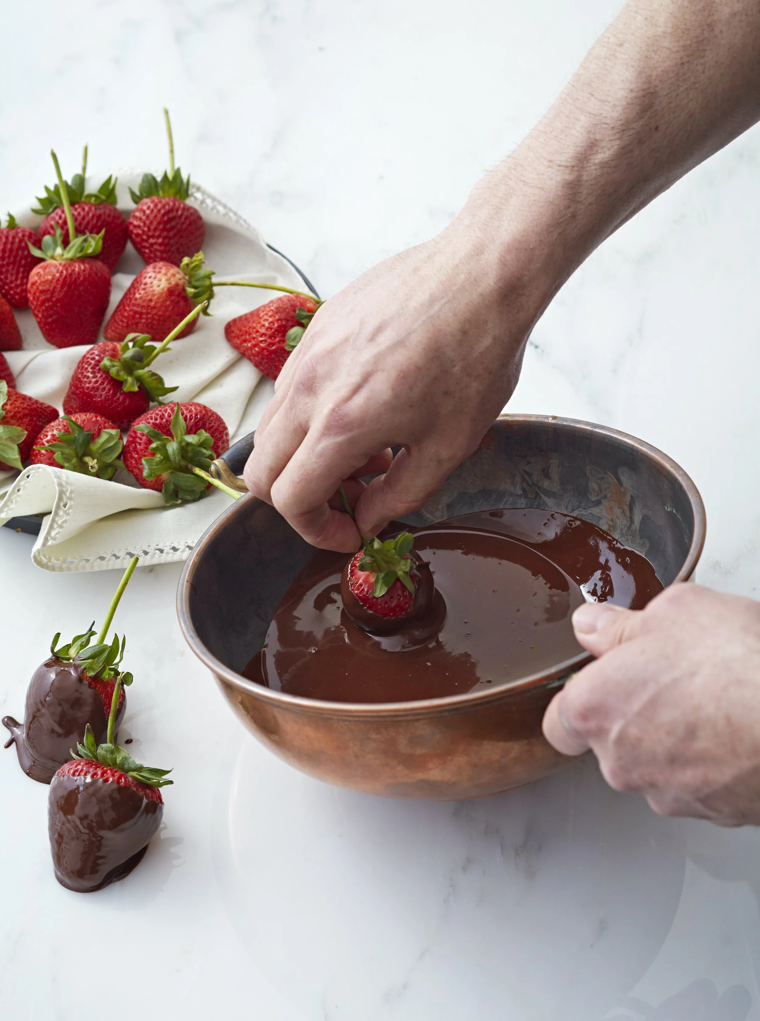 RoccoNegativeCalorieChocolateStrawberries.jpg