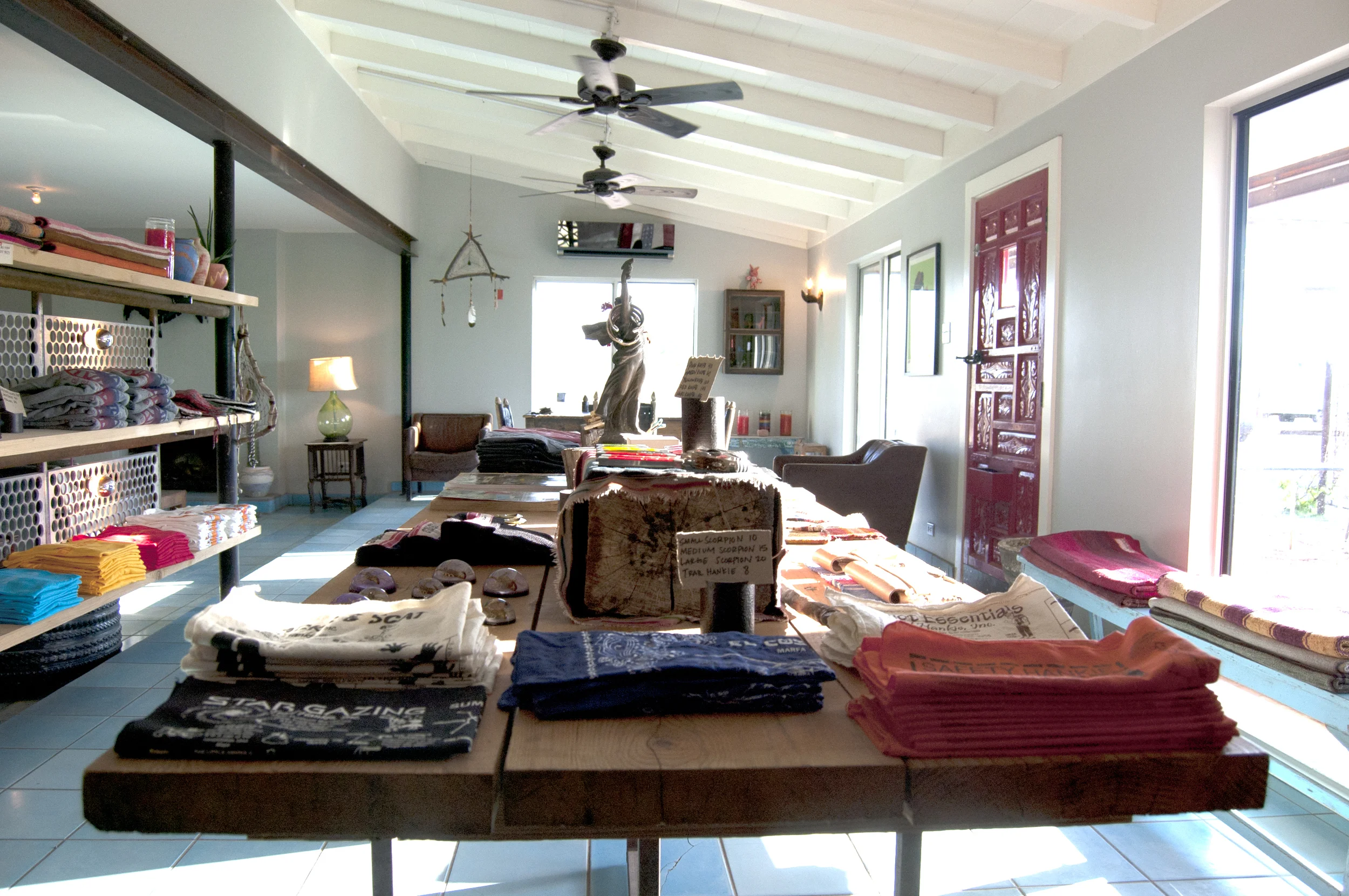 Interior3.jpg